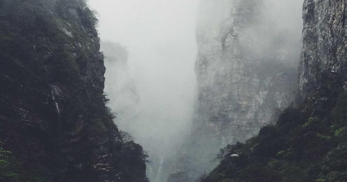 Analytics avanzado de testimonios: métricas que importan